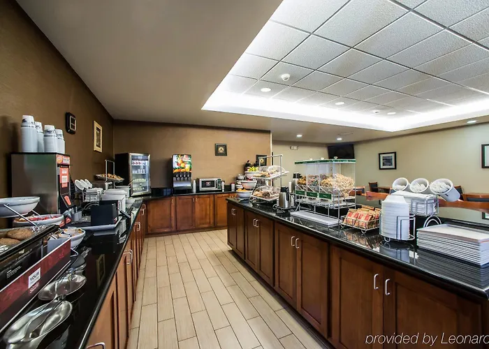 Comfort Inn & Suites Marion I-57