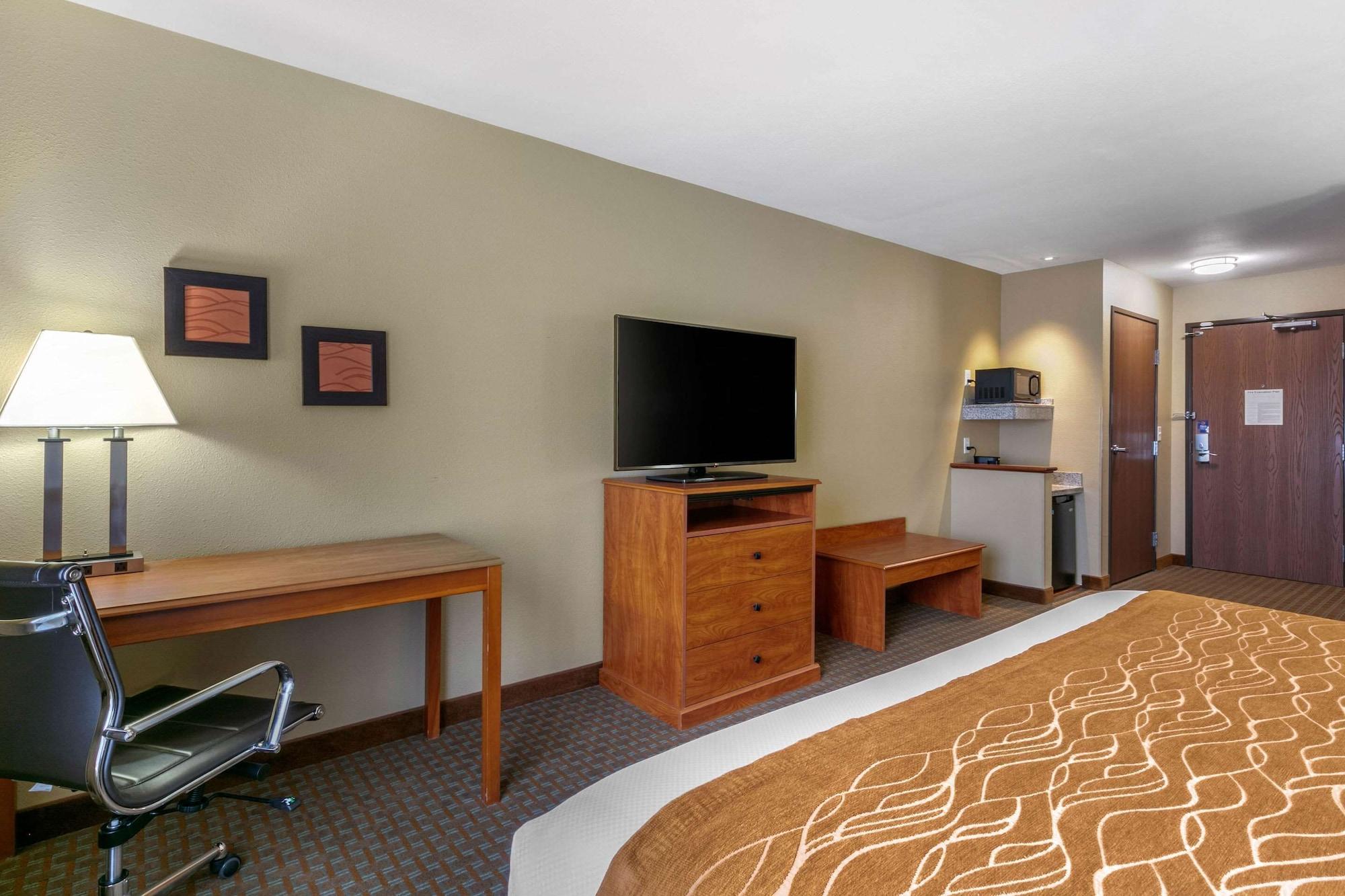 Hotel Comfort & I-57 Marion