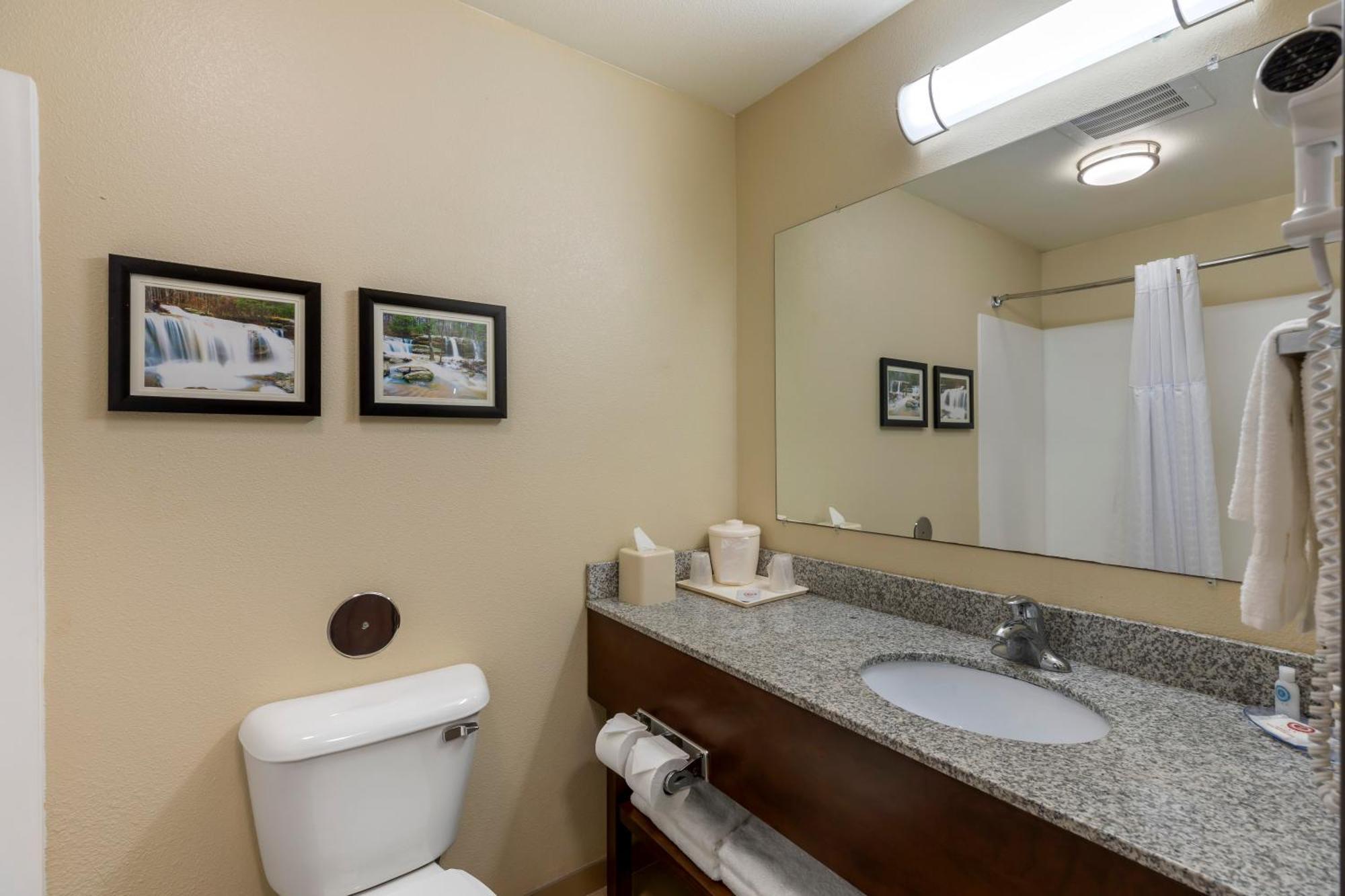Comfort & I-57 Hotel