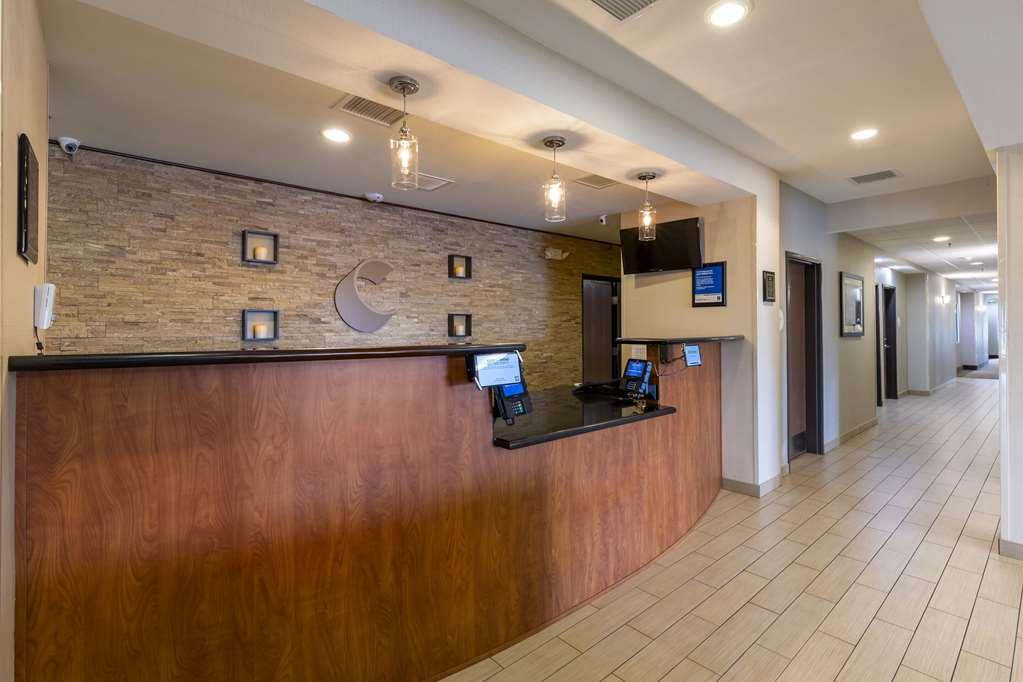 Hotel Comfort & I-57 Marion