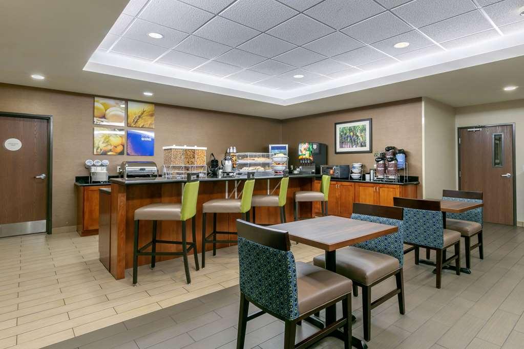 Comfort & I-57 Hotel 2*
