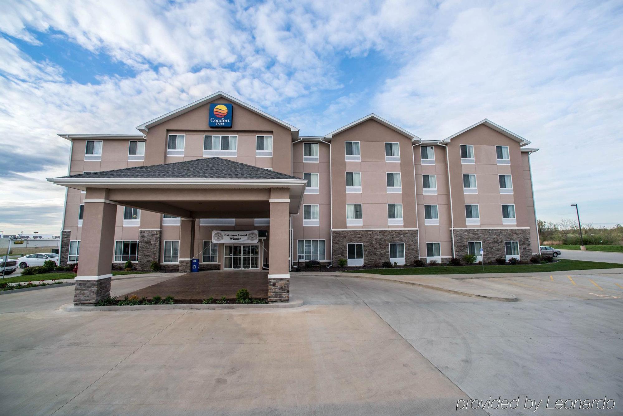 Comfort & I-57 Hotel 2*