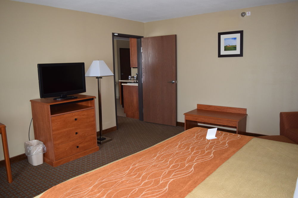 Comfort & I-57 Hotel